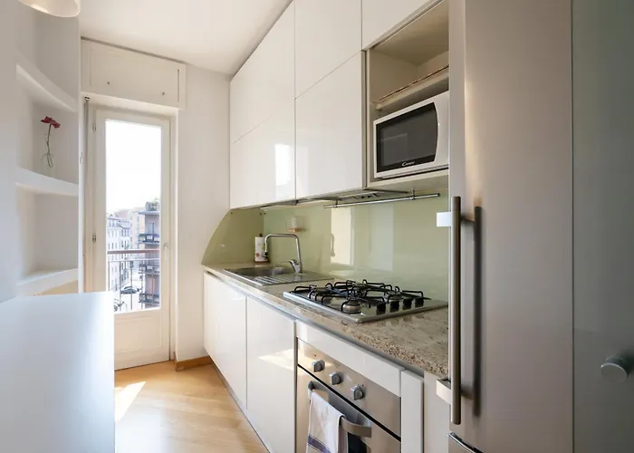 Spacious Two Bedrooms Solari Area - Mirable Pm Mediolan