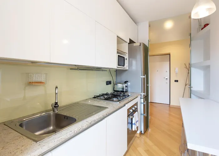 Spacious Two Bedrooms Solari Area - Mirable Pm Mediolan