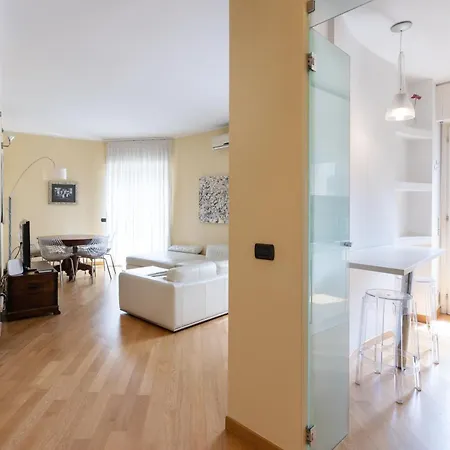 Spacious Two Bedrooms Solari Area - Mirable Pm Milan